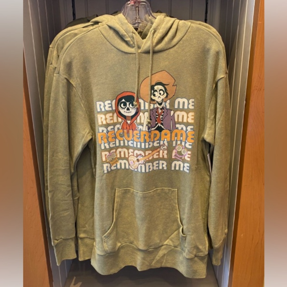 Disney Parks - DCA PIXAR CoCo "Recuérdame" Hoodie Pullover UNISEX MED GREEN